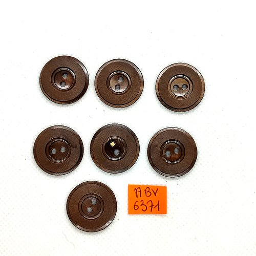 7 boutons en résine marron - 21mm - abv6371