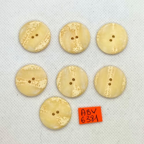 7 boutons en résine ivoire - 23mm - abv6381
