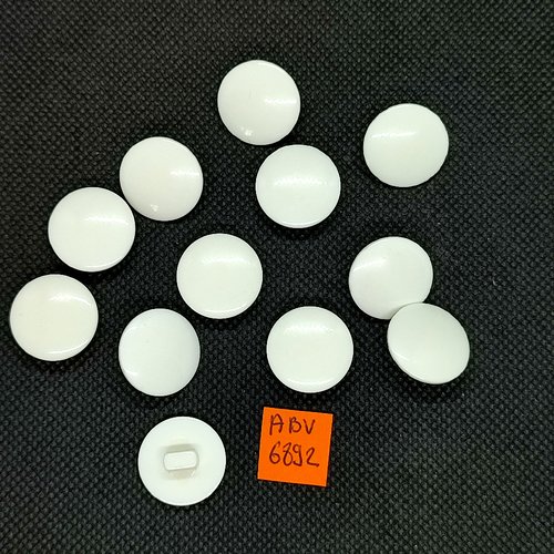 12 boutons en résine blanc - 18mm - abv6892