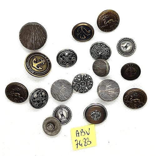 18 boutons en résine et métal - modèles et tailles diverses - abv7483