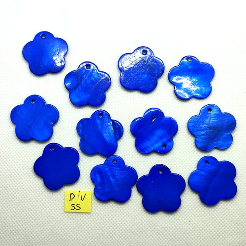 12 pendentifs en nacre bleu - 28mm - div52