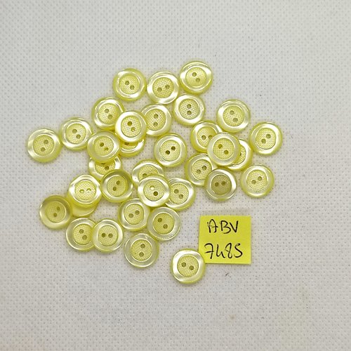 35 boutons en résine jaune - 11mm - abv7485