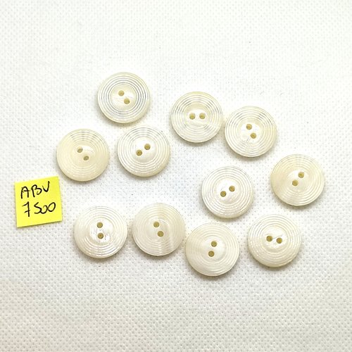 11 boutons en résine ivoire - 18mm - abv7500