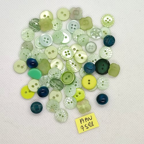 63 boutons en résine ton vert - taille diverse - abv7588