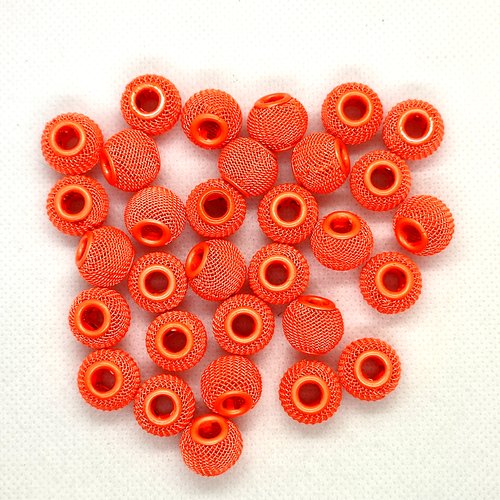 31 perles en métal peint orange fluo - 14mm