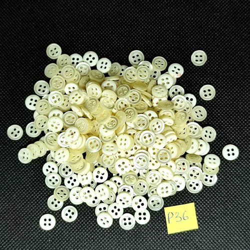 250 boutons en résine blanc/ivoire - 9mm - p36