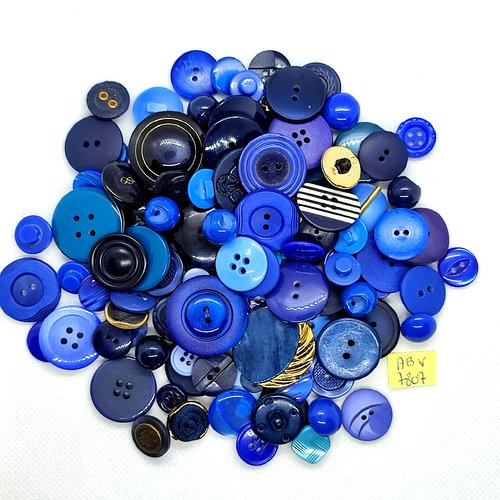110 boutons en résine ton bleu - tailles et modèles différents - abv7807