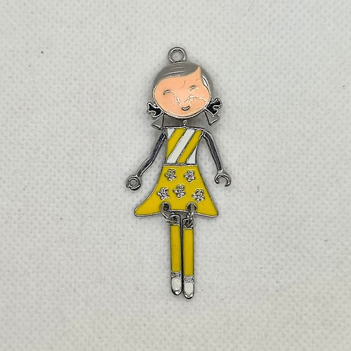 Pendentif articulé en métal argenté et jaune - petite fille - 60x25mm - 51