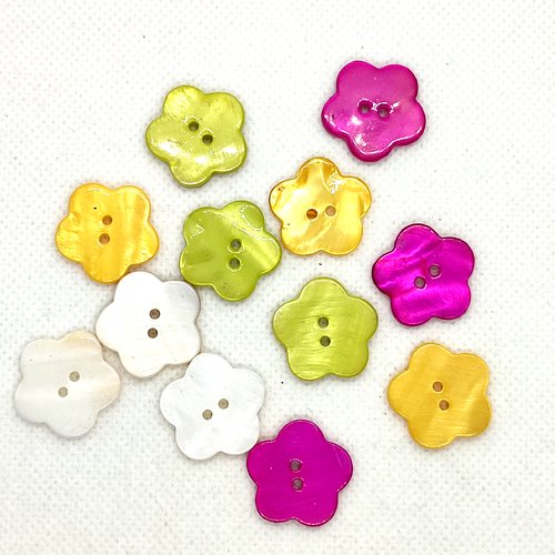 12 boutons en nacre blanc vert fuchsia et jaune - fleur - 20mm - div1762bis2