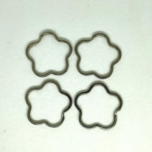4 anneaux métal argenté - fleur- pour porte clefs - 29mm