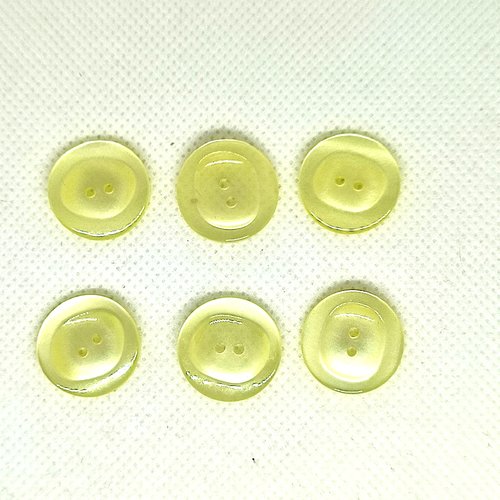 6 boutons en résine jaune - 18mm