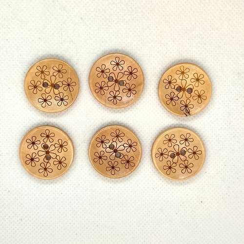 6 boutons en bois beige - petites fleurs - 25mm