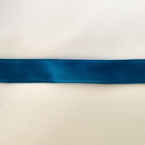5,20m de ruban velours bleu - 15mm