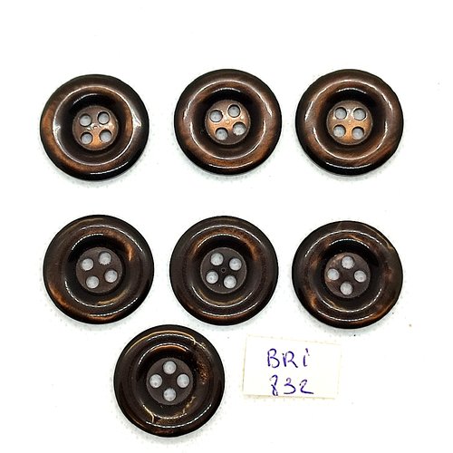 7 boutons en résine marron foncé - 22mm - bri832