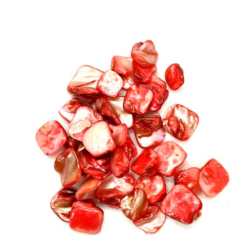 30 perles en nacre rouge / orangé - taille diverse