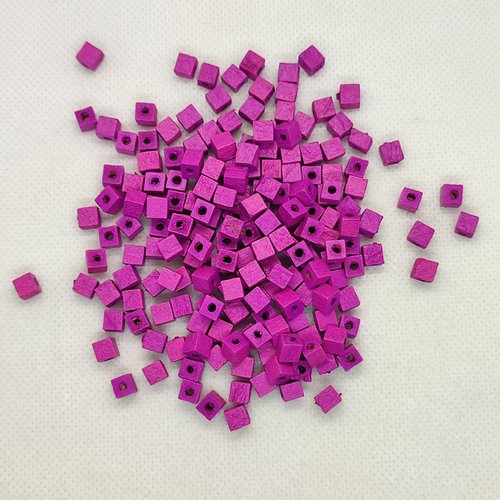190 perles en bois lilas / mauve - forme cube - 5mm