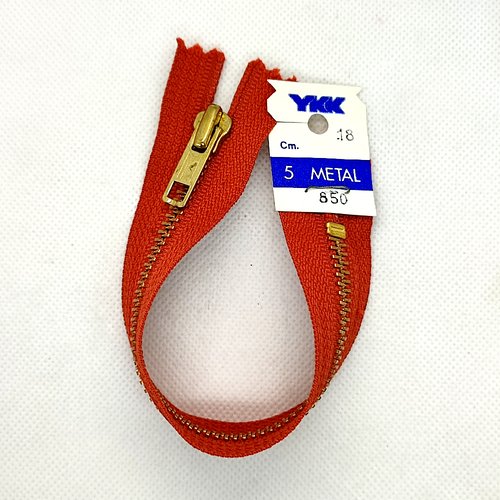 1 fermeture éclair ykk marron 850 - 18cm - non séparable , maille métal