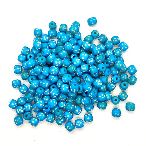 170 perles en résine bleu clair et blanc - 8mm
