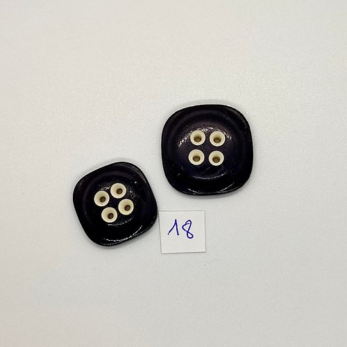 2 boutons vintage en résine noir et blanc - 27mm et 23mm - tr18