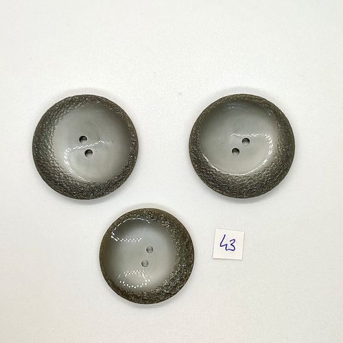3 boutons vintage en résine gris - 39mm et 35mm - tr43