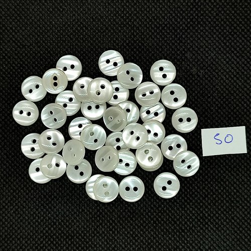 40 boutons vintage en résine blanc - 10mm - tr50