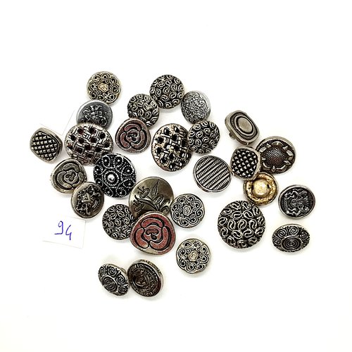 28 boutons vintage en résine et métal argenté - tailles diverses - tr934
