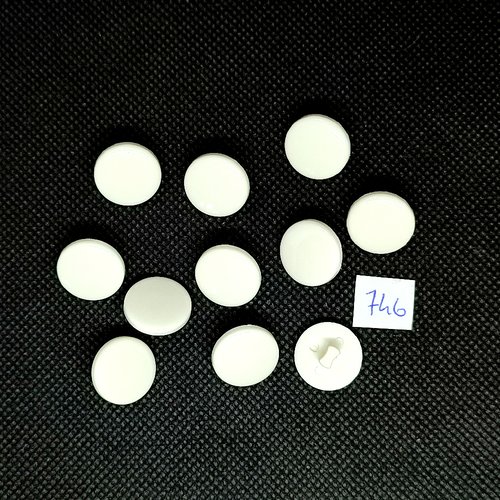 11 boutons en résine blanc - vintage - 15mm - tr746