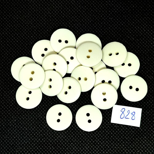20 boutons en résine blanc cassé - vintage - 16mm - tr828