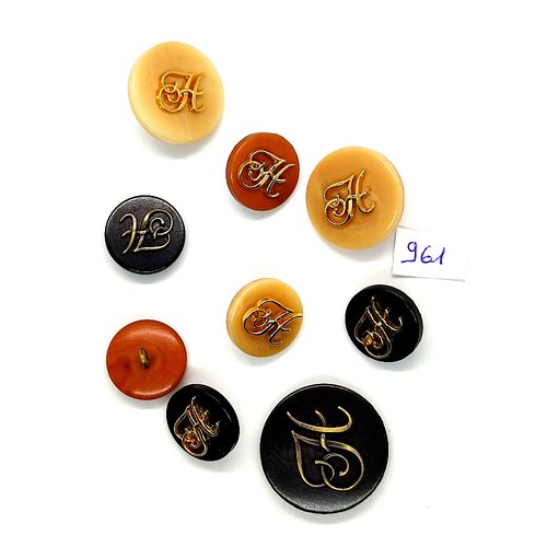 9 boutons en résine multicolore et métal doré et bronze - vintage - 28mm 23mm et 18mm - tr961