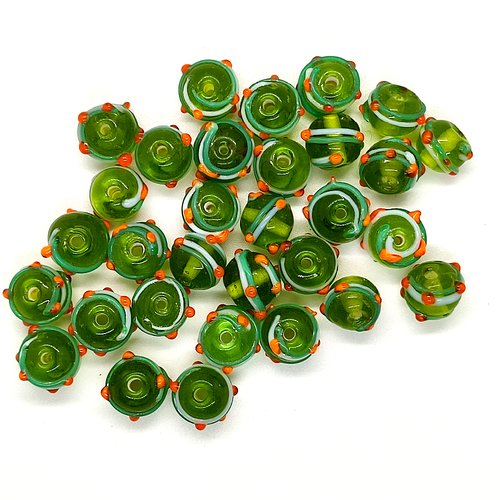 31 perles en verre lampwork vert - 11mm