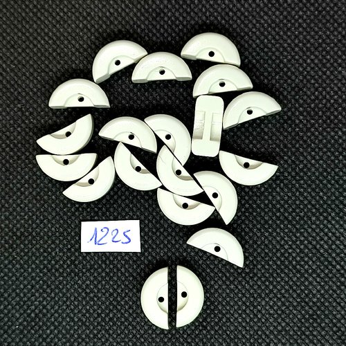 20 boutons en résine blanc cassé - vintage - 7x15mm - tr1225