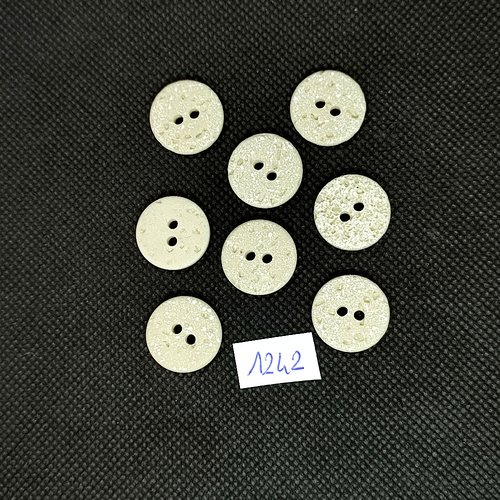 8 boutons en résine blanc cassé - vintage - 18mm - tr1242