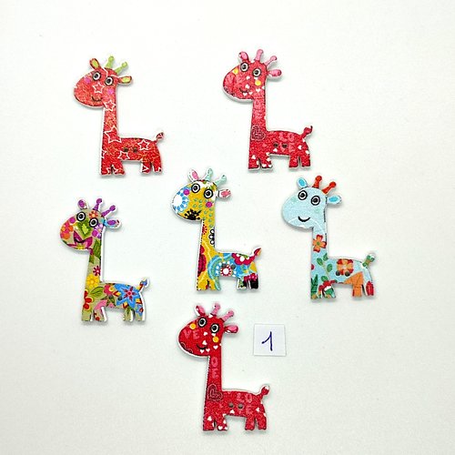 6 boutons fantaisies en bois - une girafe multicolore - 26x35mm - bri1028-1