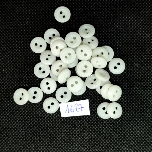 37 boutons en résine blanc - vintage - 10mm - tr1687