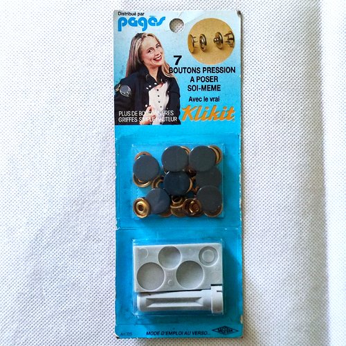 7 boutons pressions en métal gris / bleu avec outil a percer - pages - 15mm