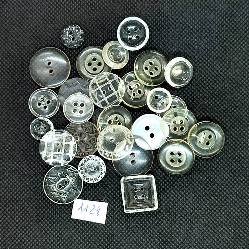 29 boutons en résine et verre transparent - talle diverse - bri1128