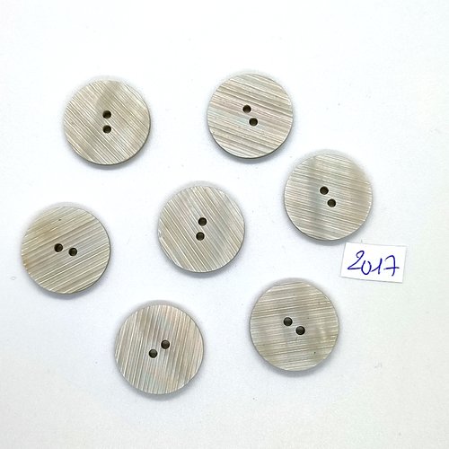 7 boutons en résine gris clair - 23mm - tr2017