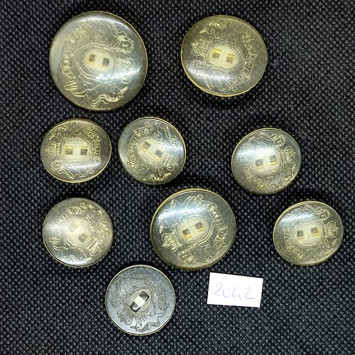 9 boutons en résine jaune clair - 31mm - 27mm et 22mm - tr2042