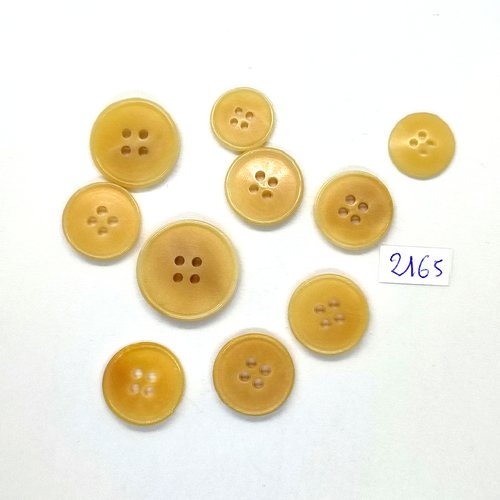 10 boutons en résine beige clair - taille diverse - tr2165