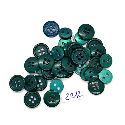 36 boutons en résine vert - entre 10/12mm - tr2212