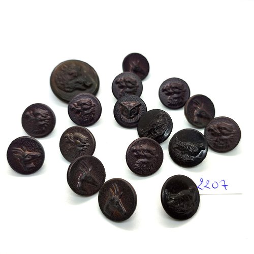 17 boutons en métal bronze (des animaux) - 24mm et 15/16mm - tr2207