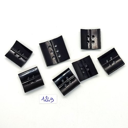 7 boutons en résine noir - 20x20mm et 25x25mm - bri1249