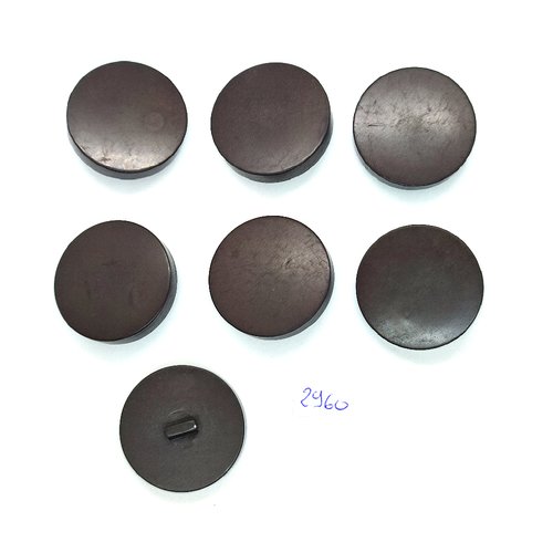 7 boutons en résine marron - 30mm - tr2960