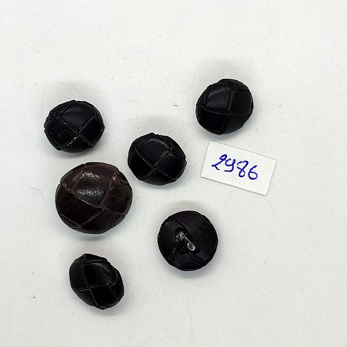 6 boutons en cuir noir - 20mm et 16mm - tr2986