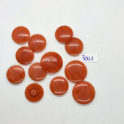 12 boutons en résine rose foncé - 21mm et 16mm - tr3001