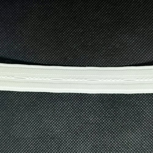 2m d'élastique blanc avec boutonnière -19mm