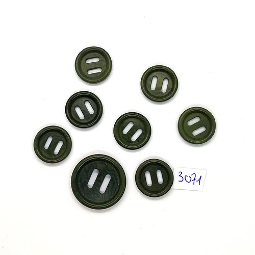 8 boutons en résine vert - 25mm et 18mm - tr3071