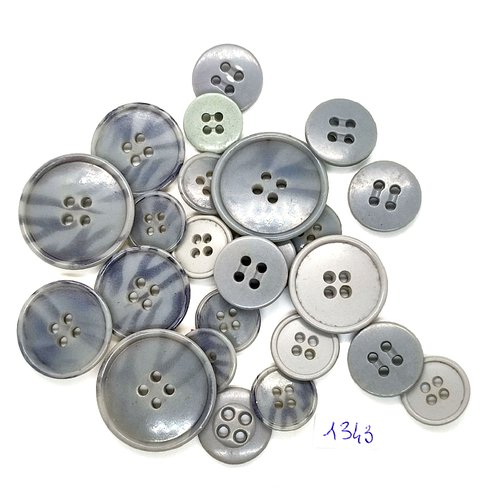 24 boutons en résine gris - entre 27mm et 14mm - bri1343