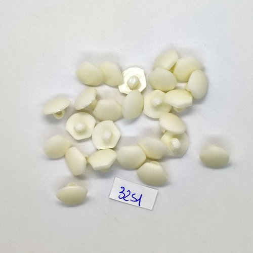 25 boutons en résine blanc cassé - 11mm - tr3251