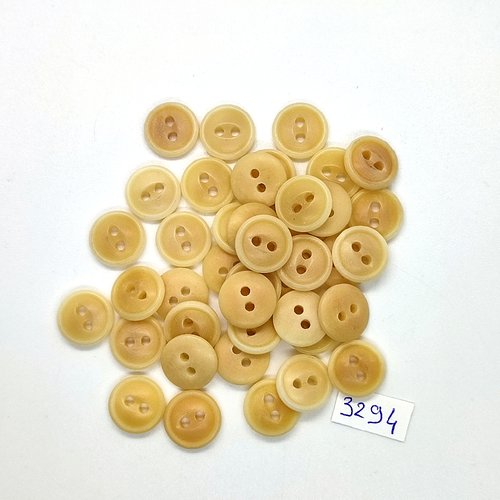 40 boutons en résine beige clair - 13mm - tr3294